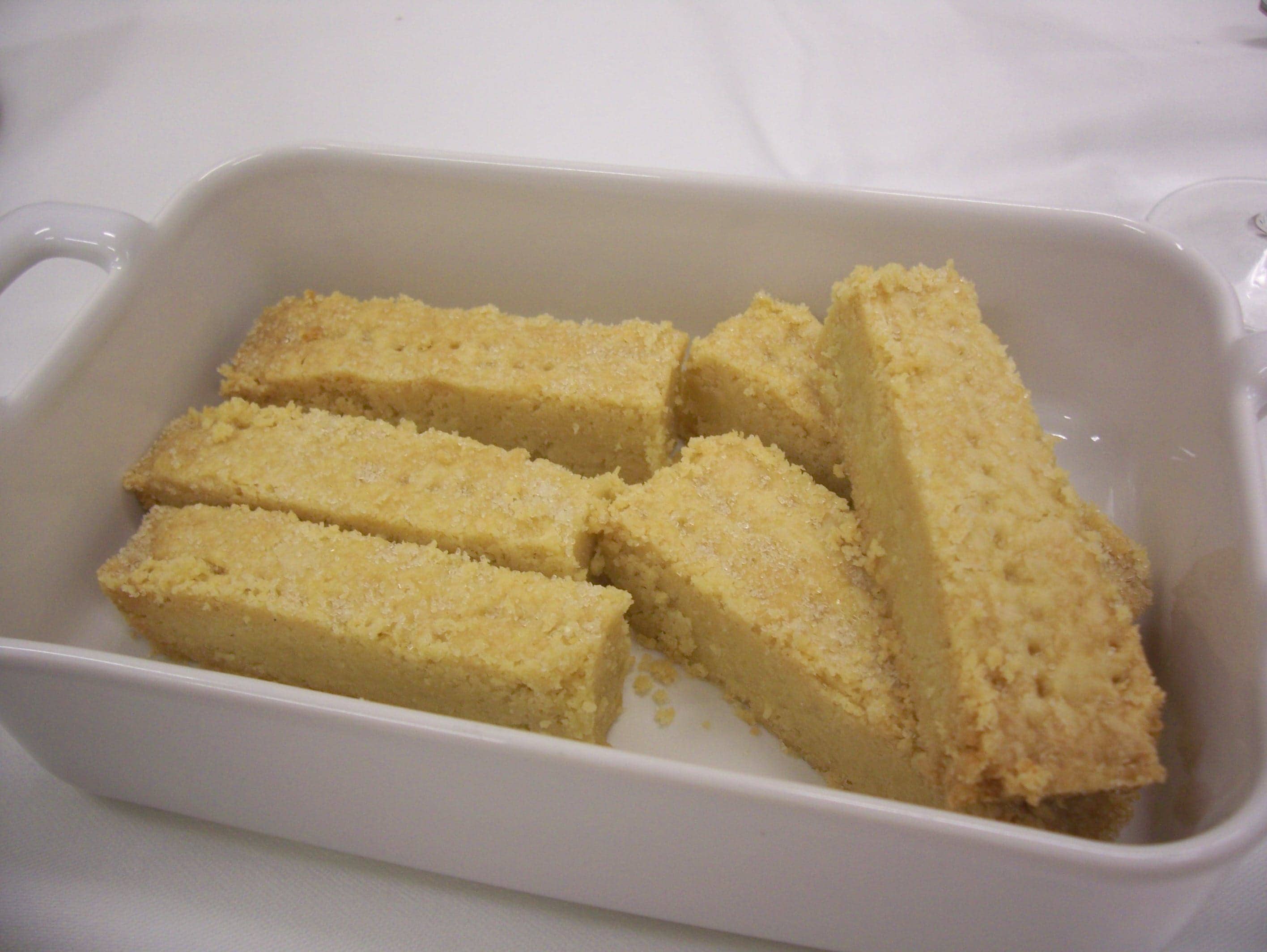 Shortbread biscuits in a bowl

