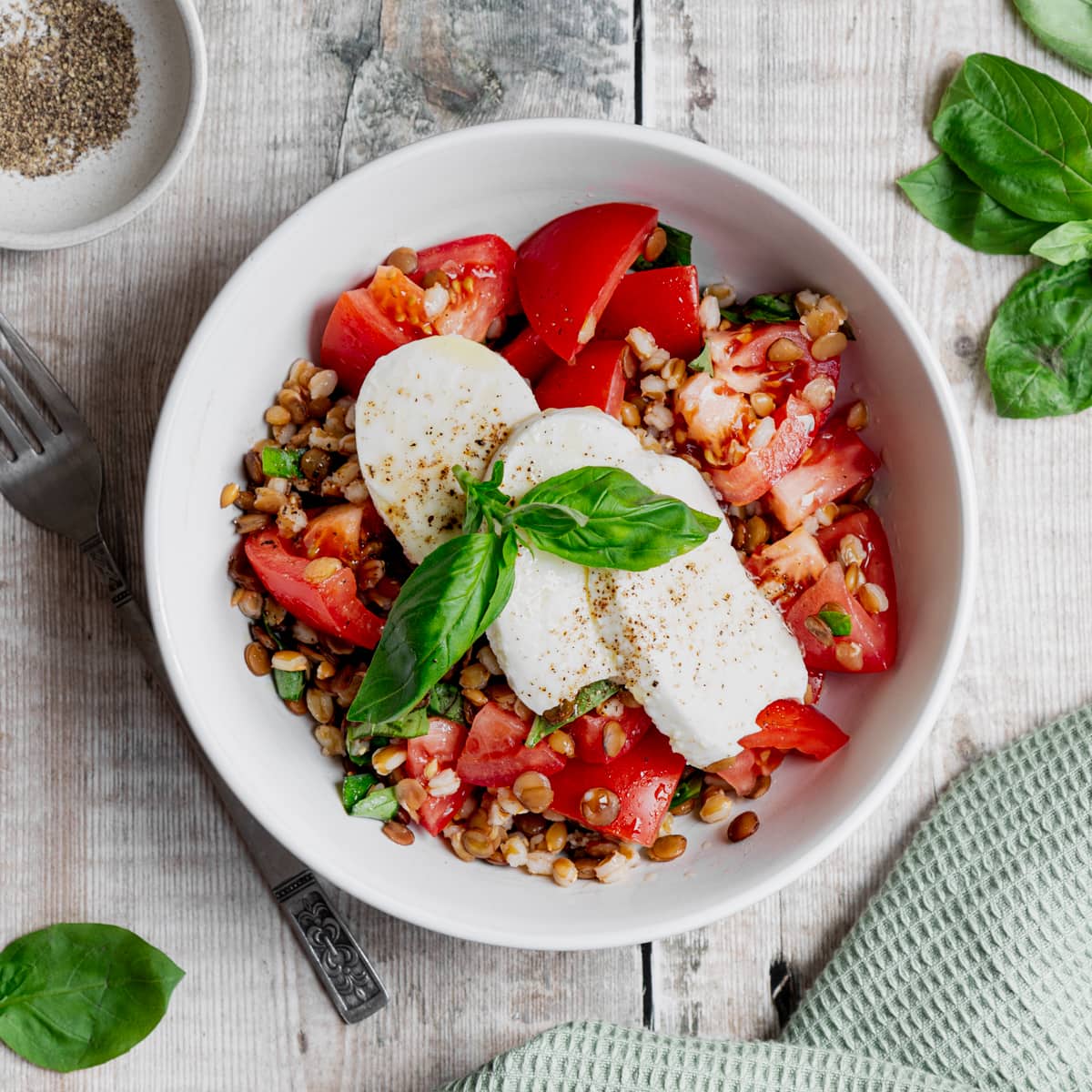 bowl of spelt, lentil caprese salad