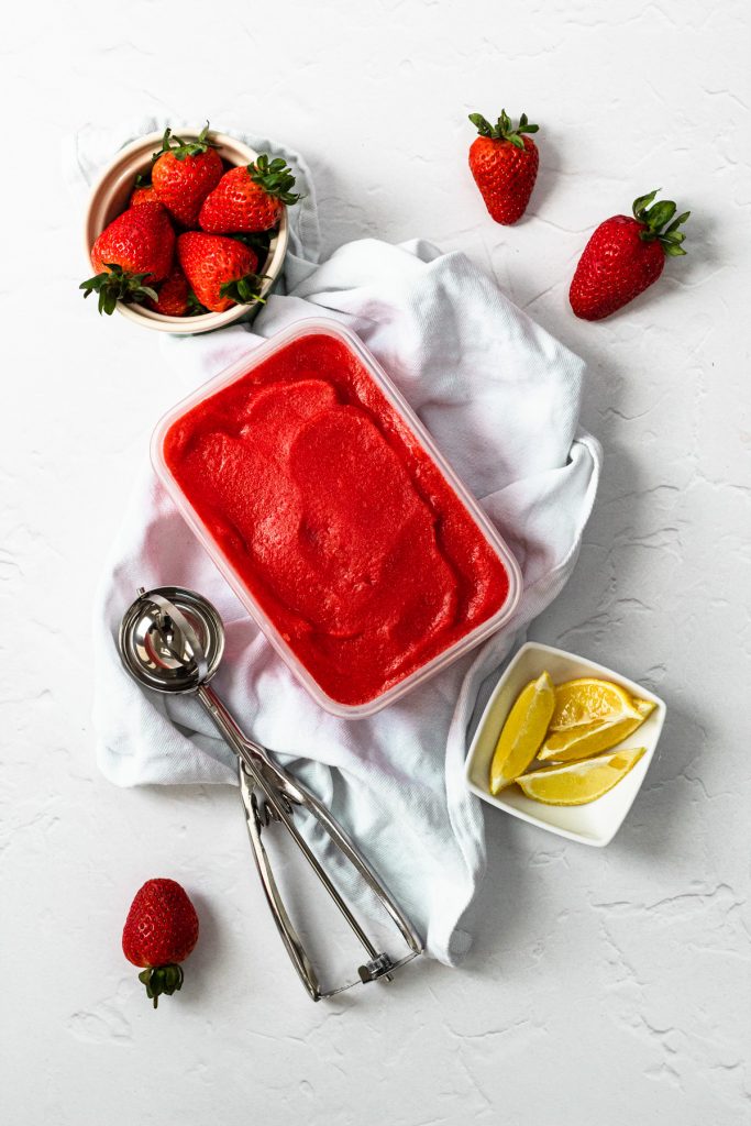 strawberry sorbet ready to serve